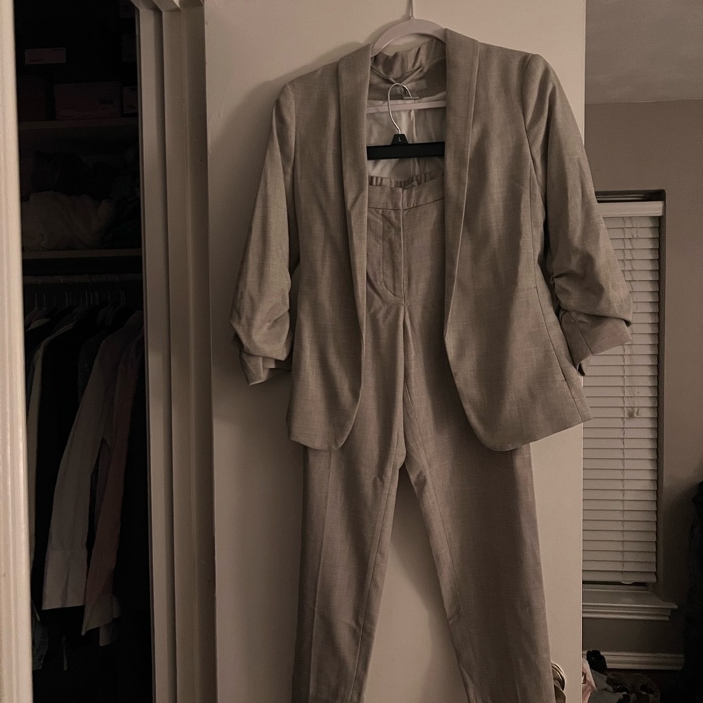 Suit set